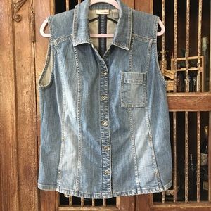 🌞Chico’s Platinum Jean Denim Vest Size 3 EUC💙